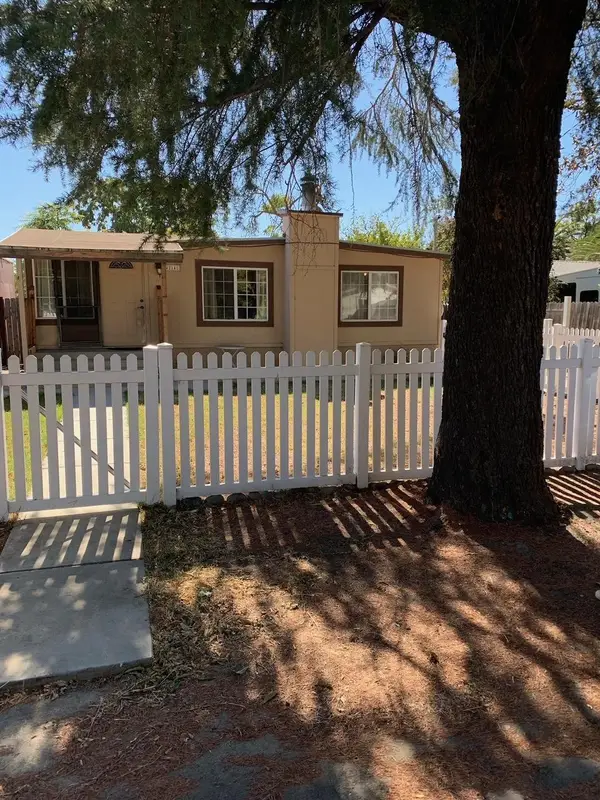 42141 Dixion Street, Knights Landing, CA 95645