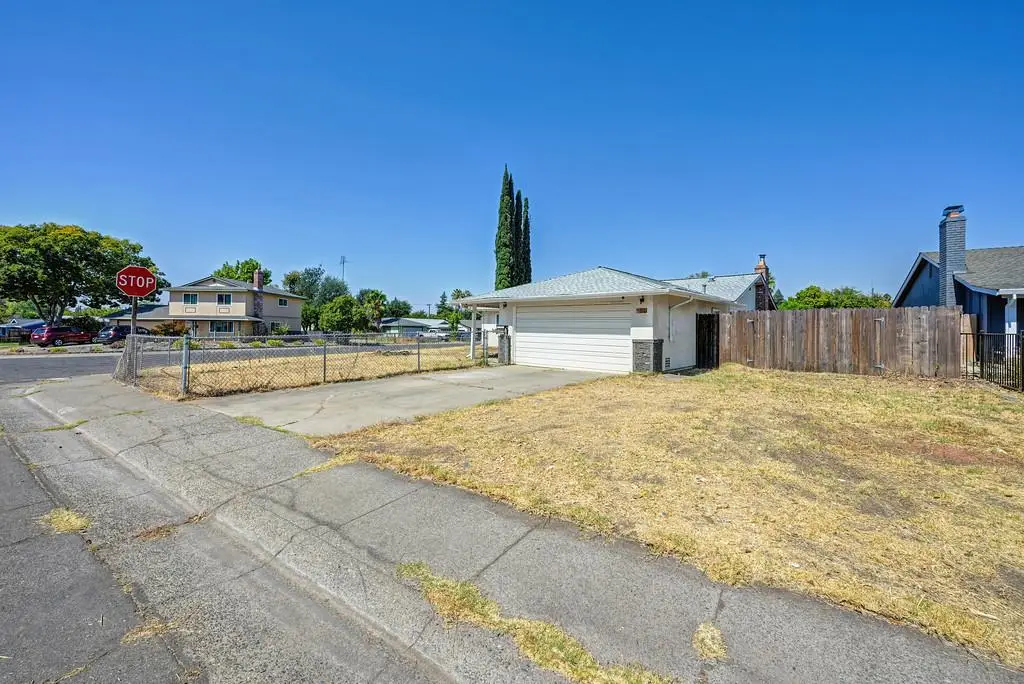 4801 Willowbrook Drive, Sacramento, CA 95842 - #1