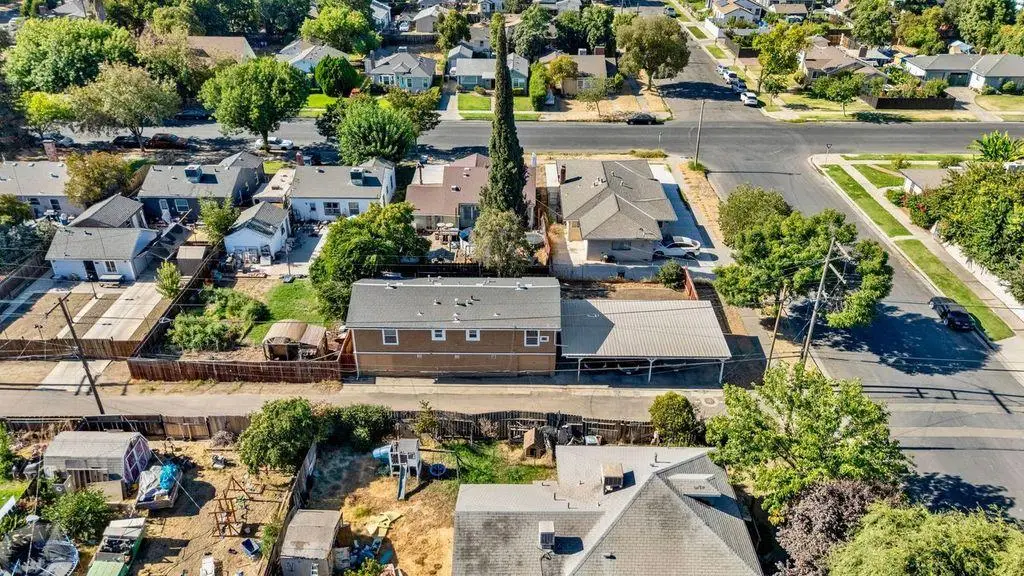 2324 Q Street, Merced, CA 95340 - #1