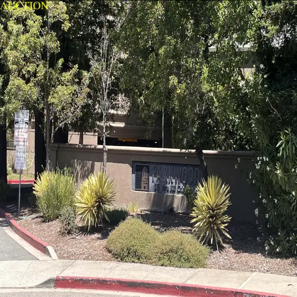 320 Caldecott #120, Oakland, CA 94618