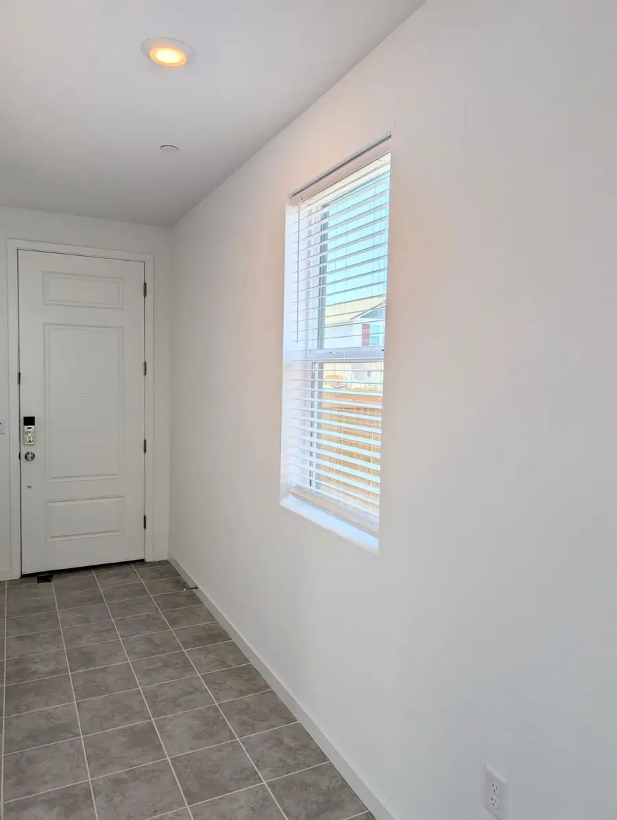 10001 Alpine Gold Way, Sacramento, CA 95829 - #3