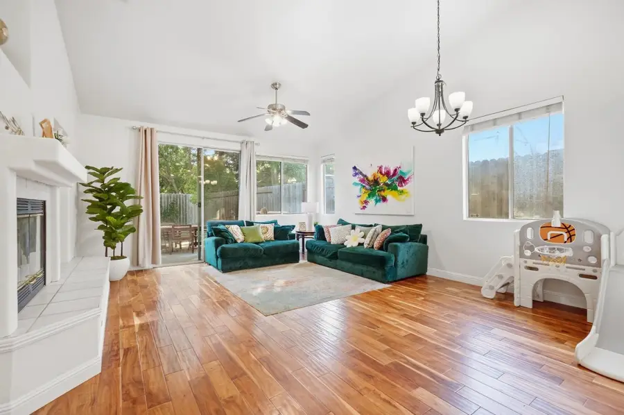 1492 Kingswood Drive, Roseville, CA 95678 - #2