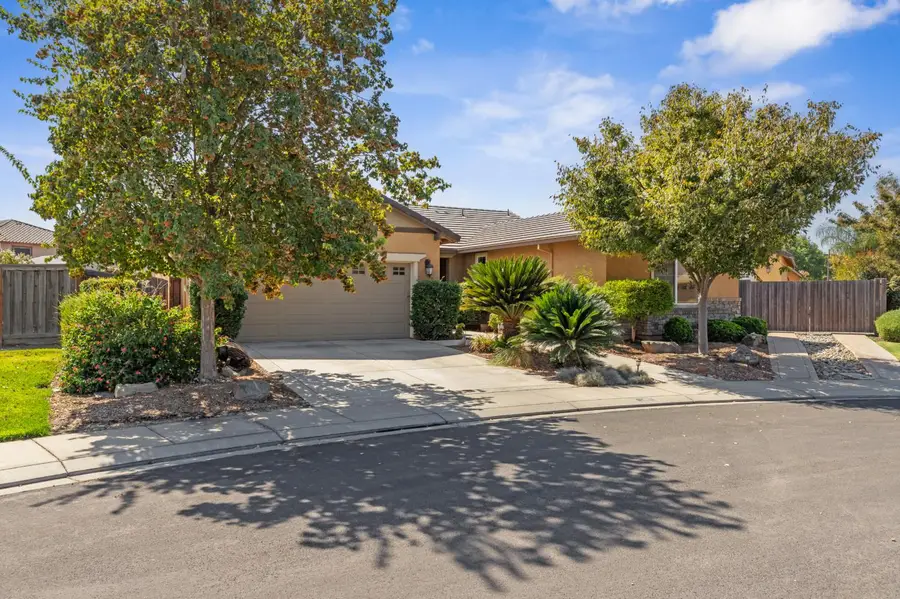 7612 Nannos Court, Hughson, CA 95326 - #2