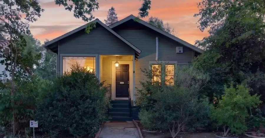 1930 Larkin Way, Sacramento, CA 95818 - #2
