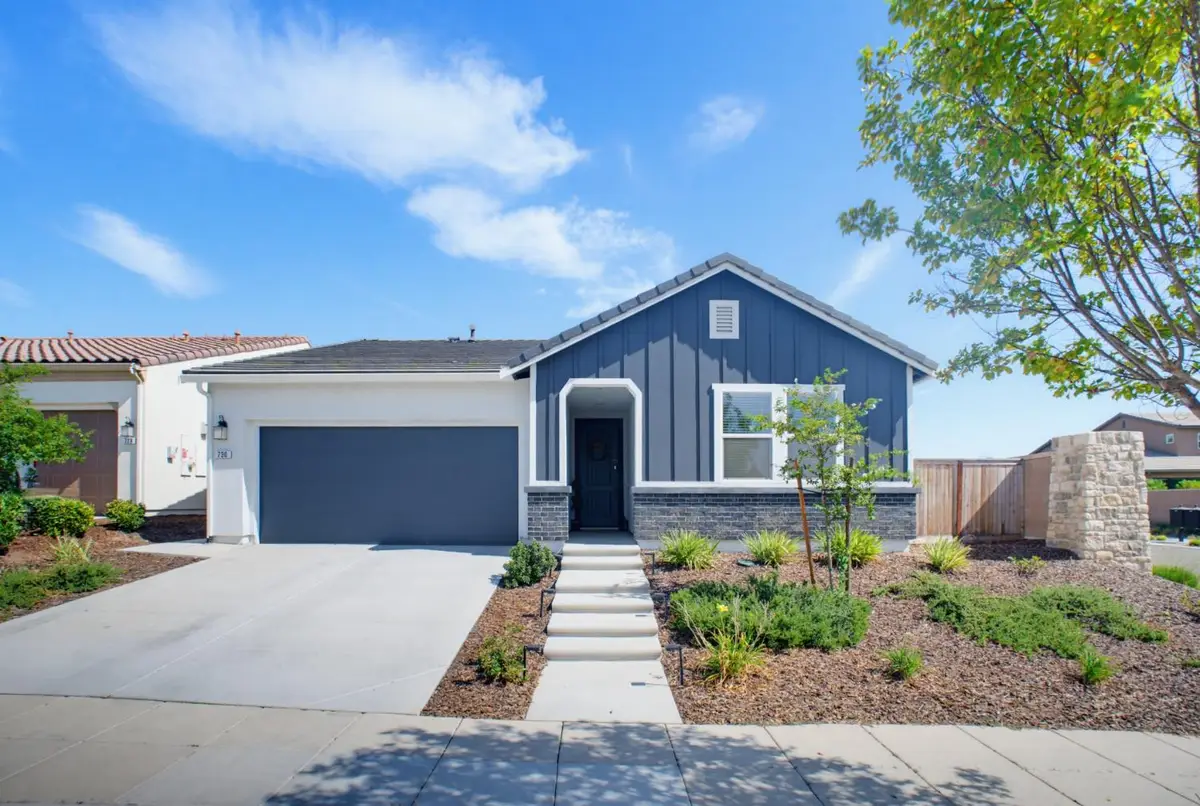 730 Arrowhead Drive, Madera, CA 93636 - #1
