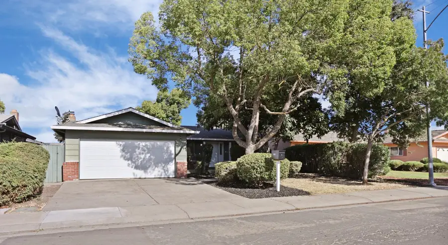8204 Richland Way, Stockton, CA 95209 - #2