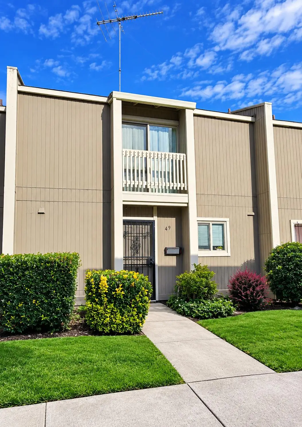 49 Derow Court, Sacramento, CA 95833 - #1