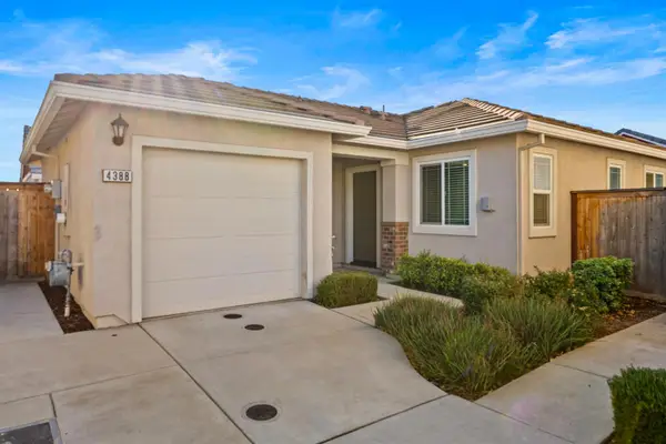 4388 Silver Cedar Lane, Sacramento, CA 95834