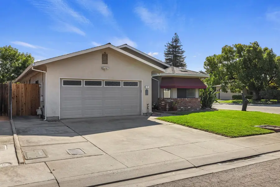 2 N Pinewood Court, Lodi, CA 95242 - #2