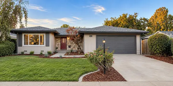 8437 Lake Forest, Sacramento, CA 95826