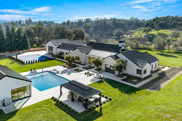 2735 Rattlesnake Road, Newcastle, CA 95658