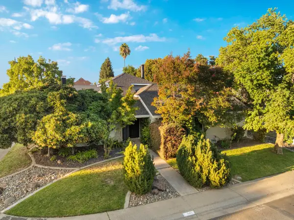 8451 Caslan Avenue, Fair Oaks, CA 95628