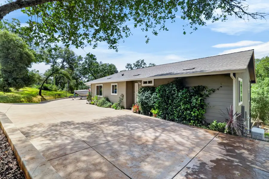 4830 Creekside Drive, Shingle Springs, CA 95682 - #2