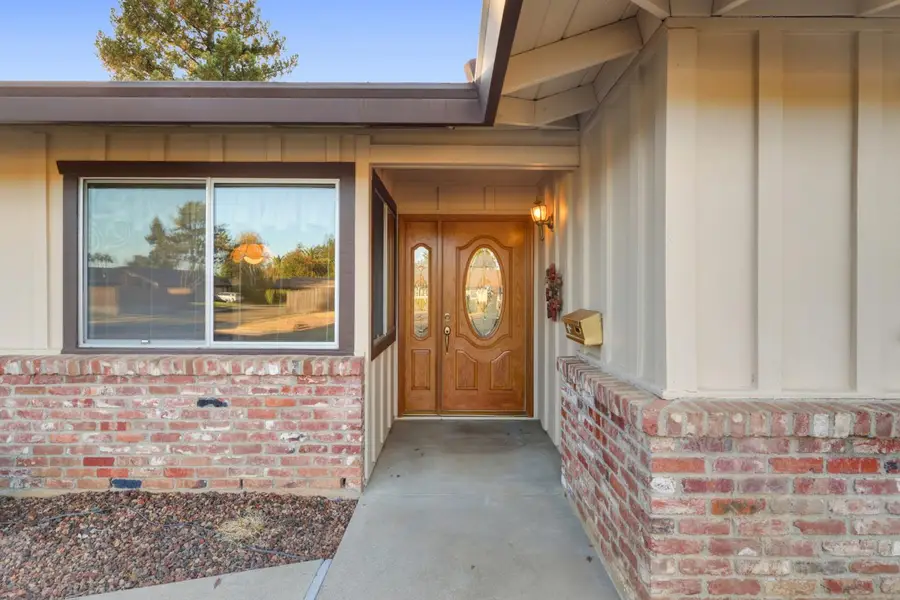 8779 Aquarius Avenue, Elk Grove, CA 95624 - #3