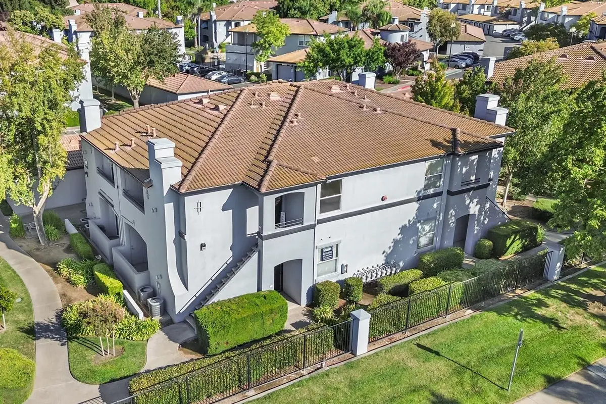 5201 Laguna Oaks Drive #13, Elk Grove, CA 95758 - #1