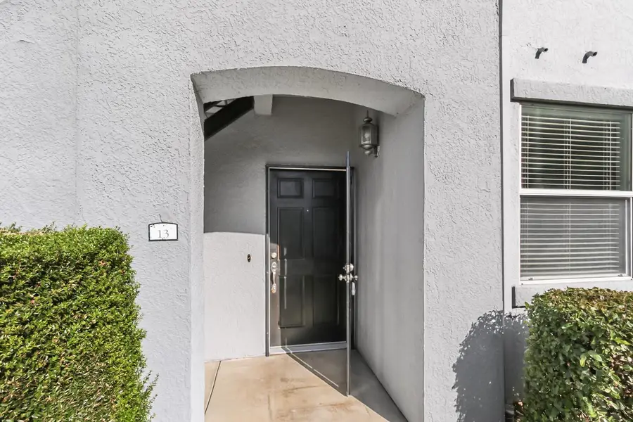 5201 Laguna Oaks Drive #13, Elk Grove, CA 95758 - #3