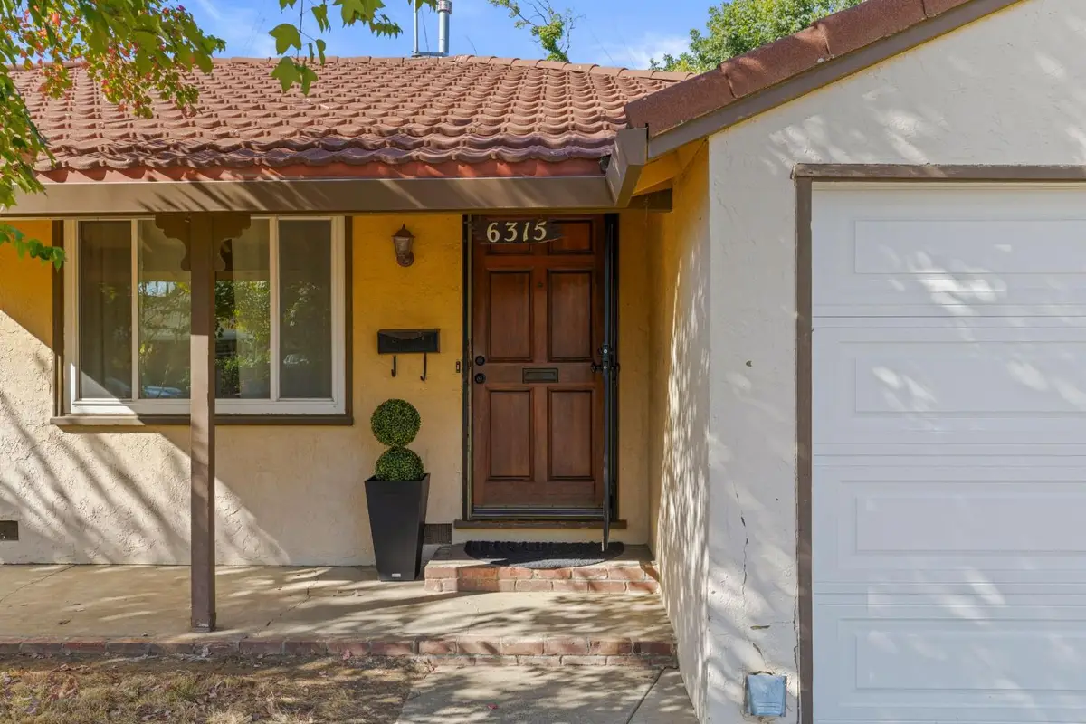 6315 34th Avenue, Sacramento, CA 95824 - #1