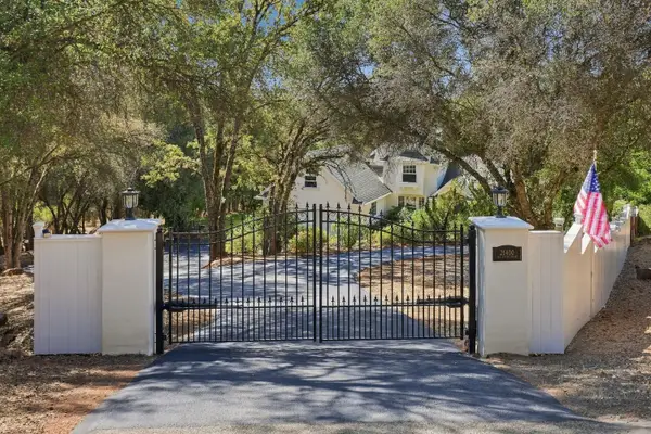 21400 Oak Grove Court, Grass Valley, CA 95949