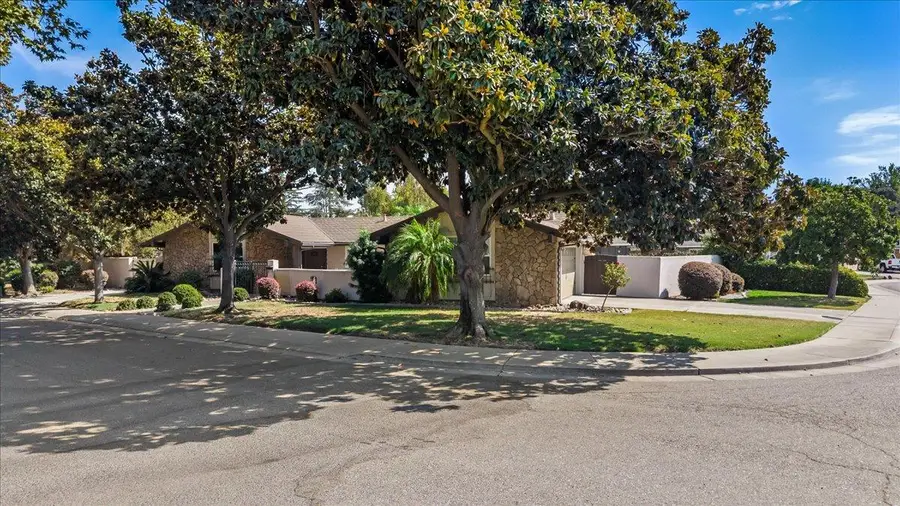 3520 Portage Plaza, Stockton, CA 95219 - #3