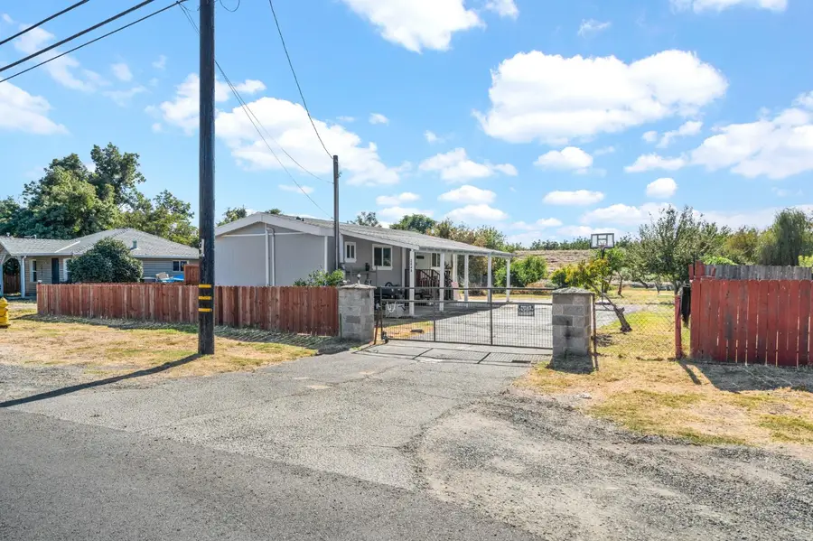 5648 Riverside Drive, Linda, CA 95961 - #3