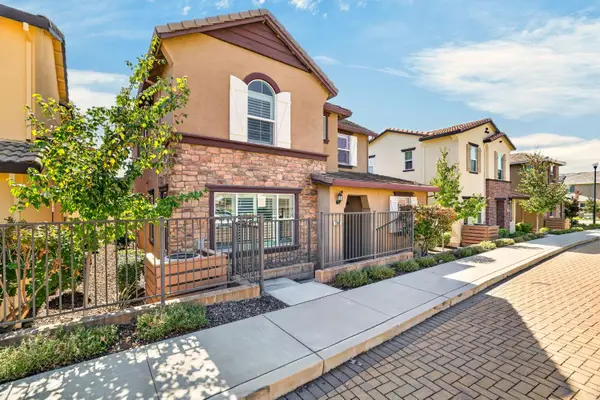 204 Rochdale Street, Roseville, CA 95661