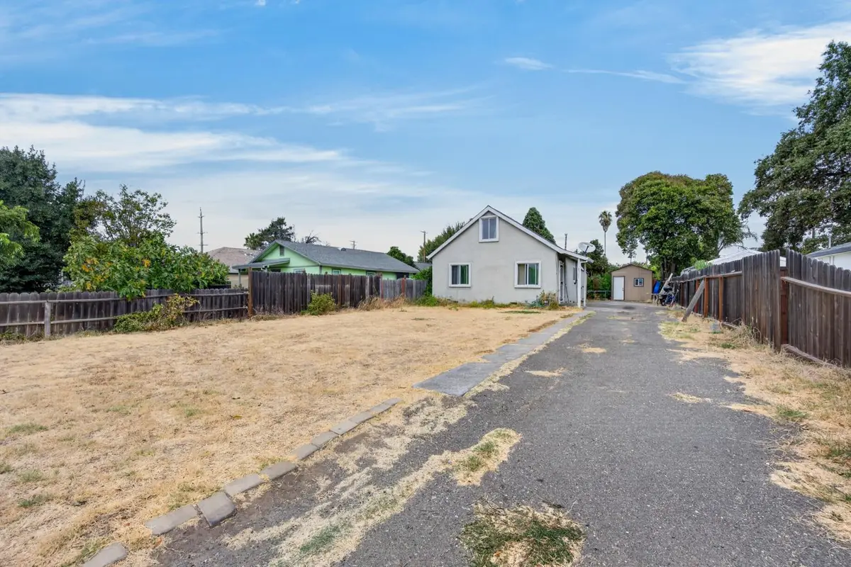 2821 38th Avenue, Sacramento, CA 95824 - #1