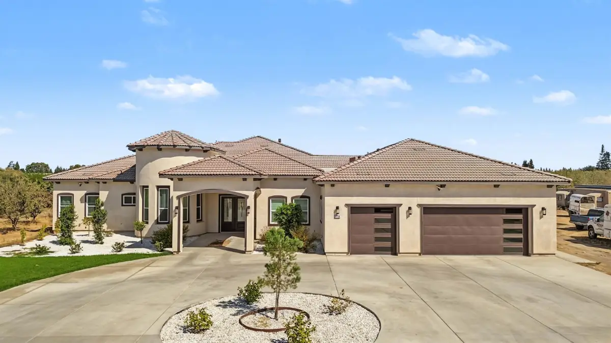 3709 Blue Gum Avenue, Modesto, CA 95358 - #1
