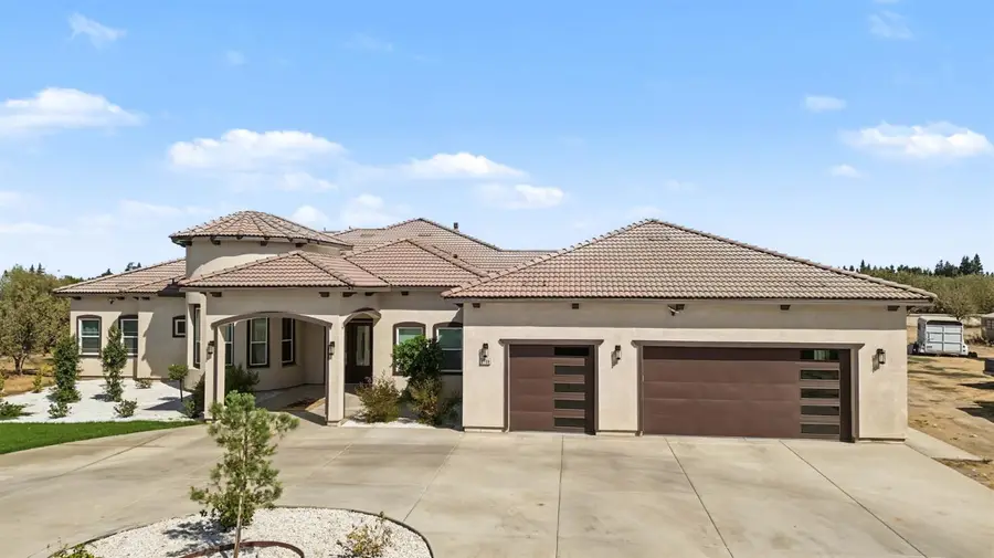 3709 Blue Gum Avenue, Modesto, CA 95358 - #3