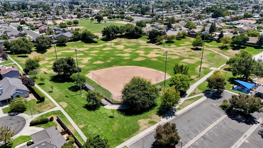 1801 Tully Road, Hughson, CA 95326 - #2