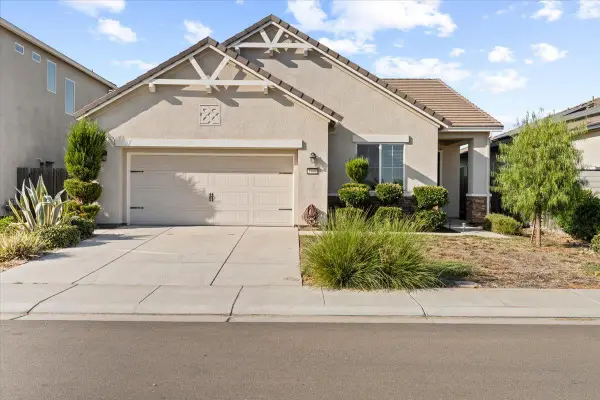 1409 Peach, Manteca, CA 95337