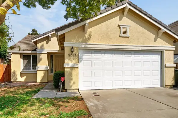 8207 Gardenside Court, Sacramento, CA 95829