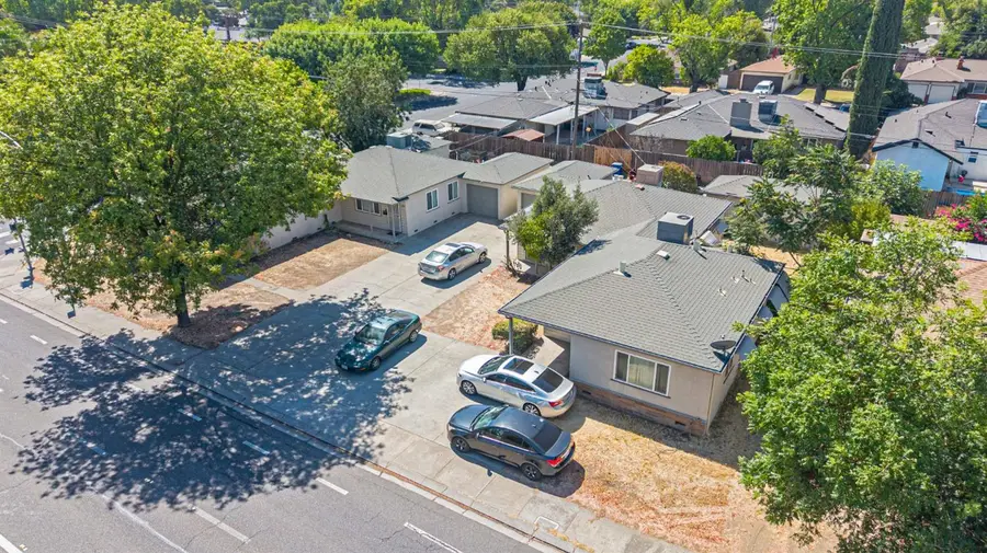 1502 W Orangeburg Avenue, Modesto, CA 95350 - #2