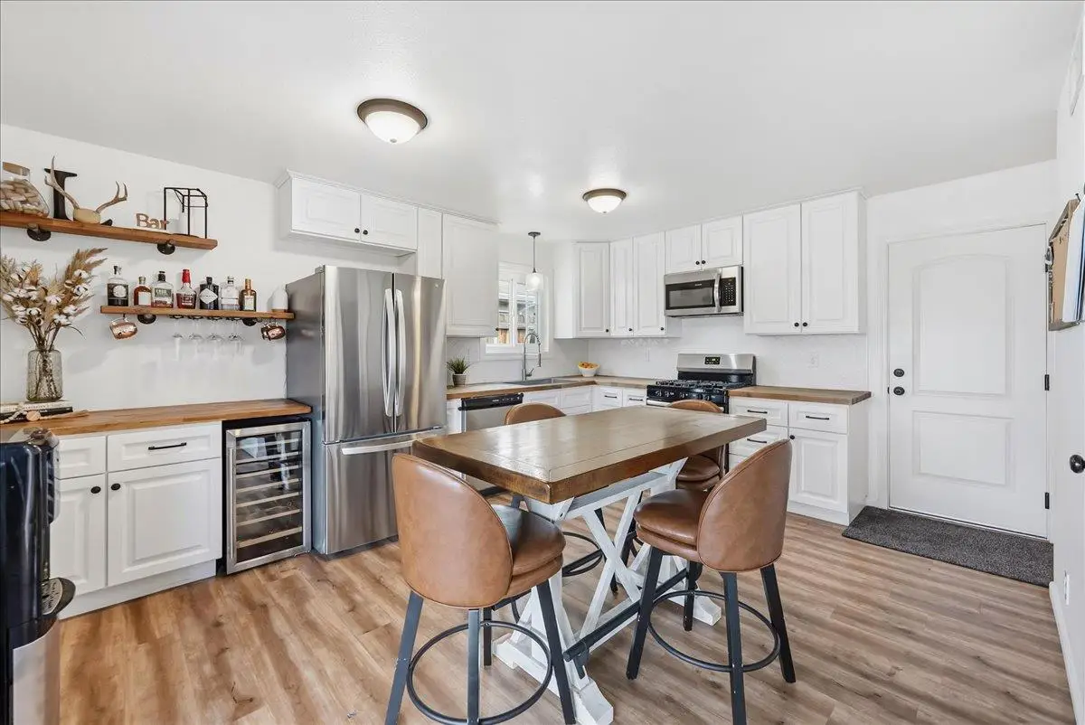 9201 Castlemont Circle, Orangevale, CA 95662 - #1