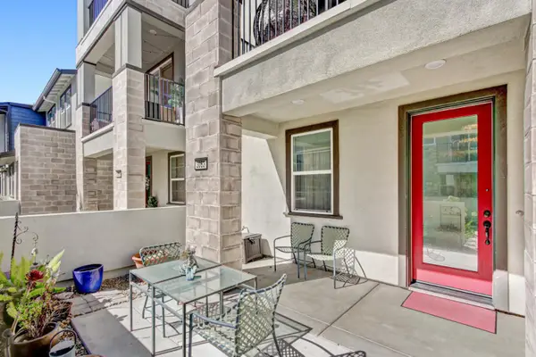 3063 River Trout Walk, Sacramento, CA 95833