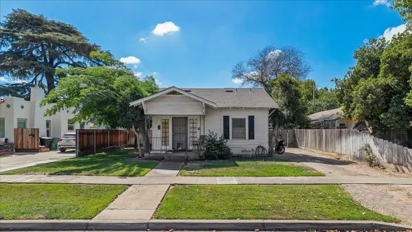 328 2nd Street, Ripon, CA 95366