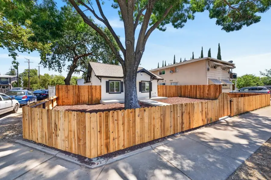 2296 Grove Avenue, Sacramento, CA 95815 - #2