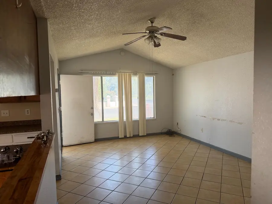 909 Crippen Avenue, Modesto, CA 95351 - #3