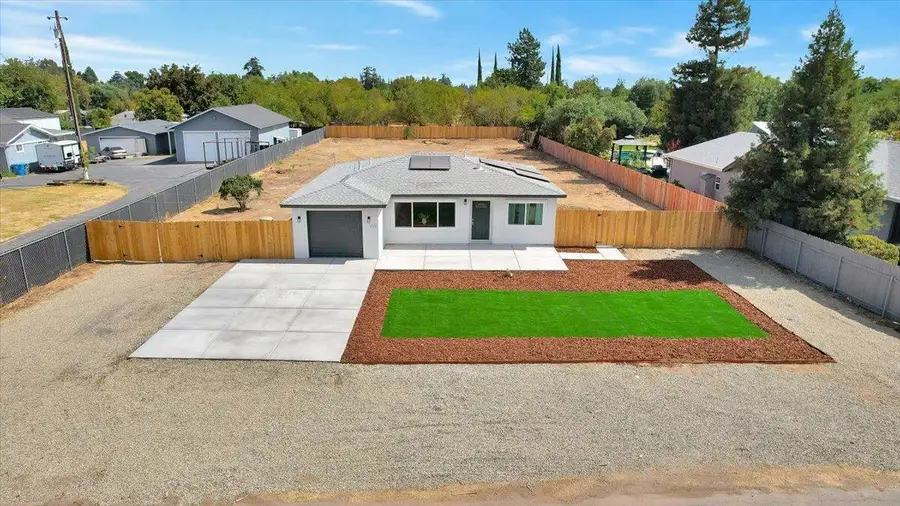 1627 Redding Avenue, Yuba City, CA 95993 - #2