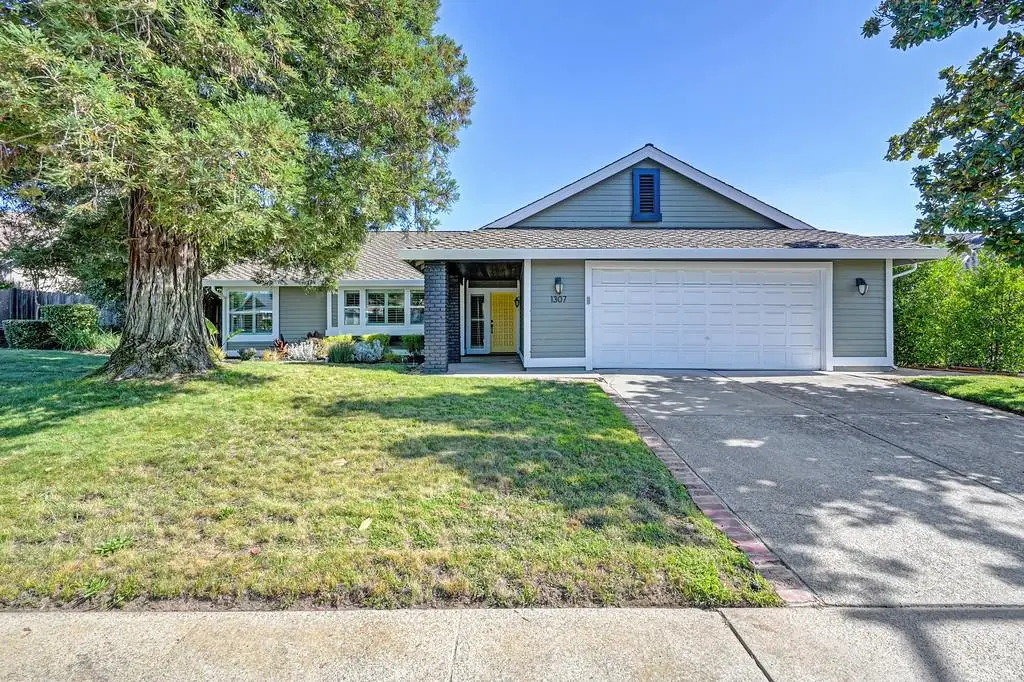 1307 Rolling Hills Drive, Roseville, CA 95661 - #1