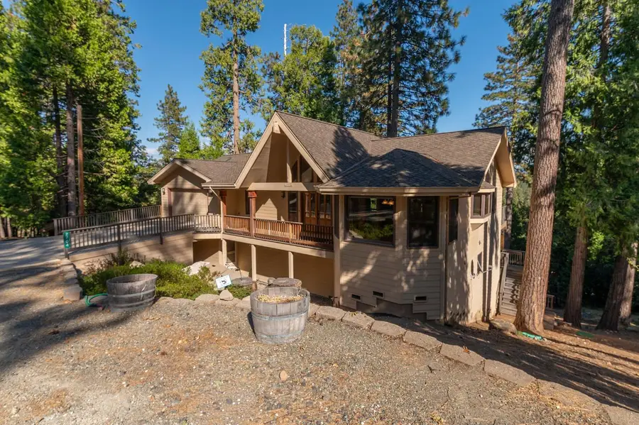 2704 Placer Way, Arnold, CA 95223 - #3