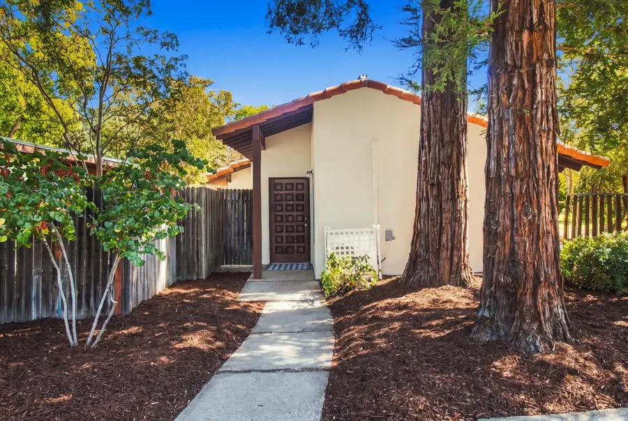 2542 Overhill Lane, Davis, CA 95616 - #2