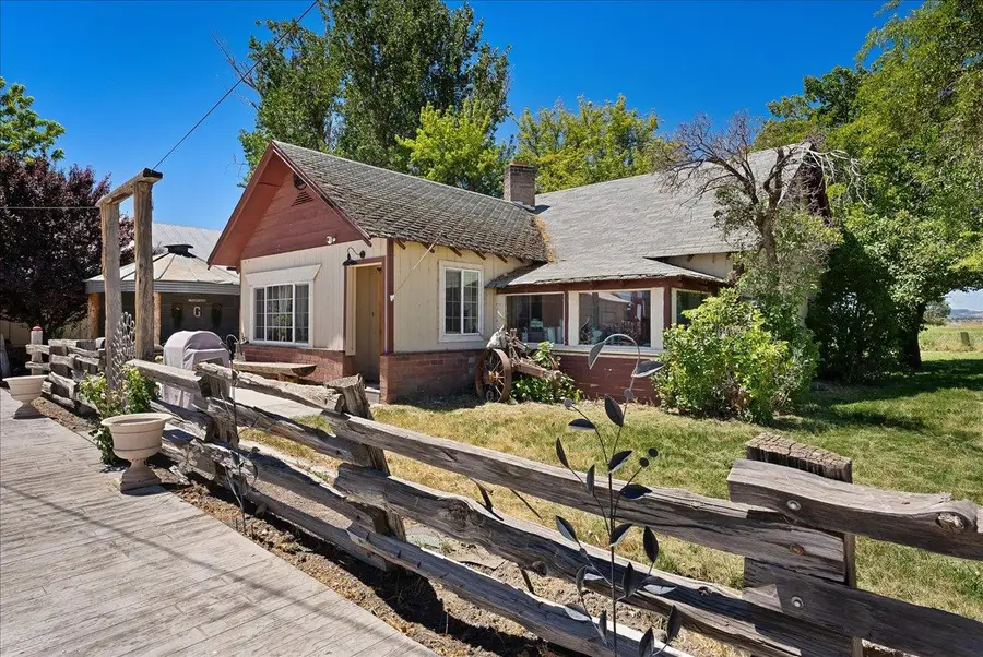708 Center Road, Susanville, CA 96130 - #3