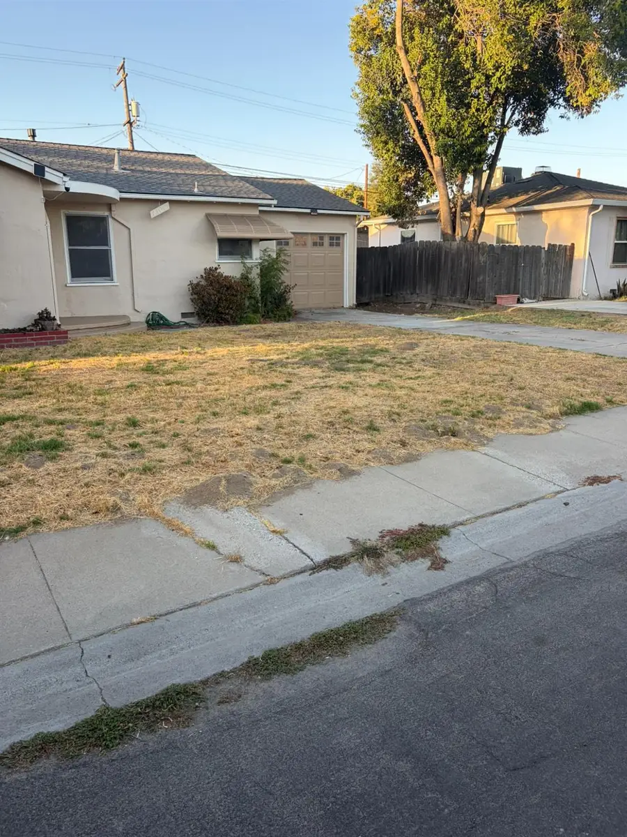 2105 Glendale Avenue, Modesto, CA 95354 - #2