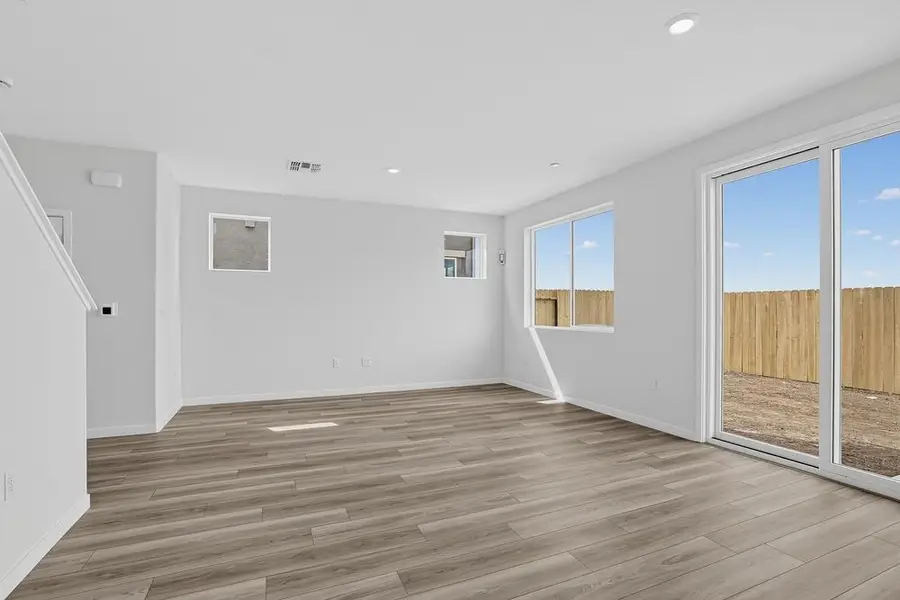 7712 Gray Wolf Way, Sacramento, CA 95829 - #3