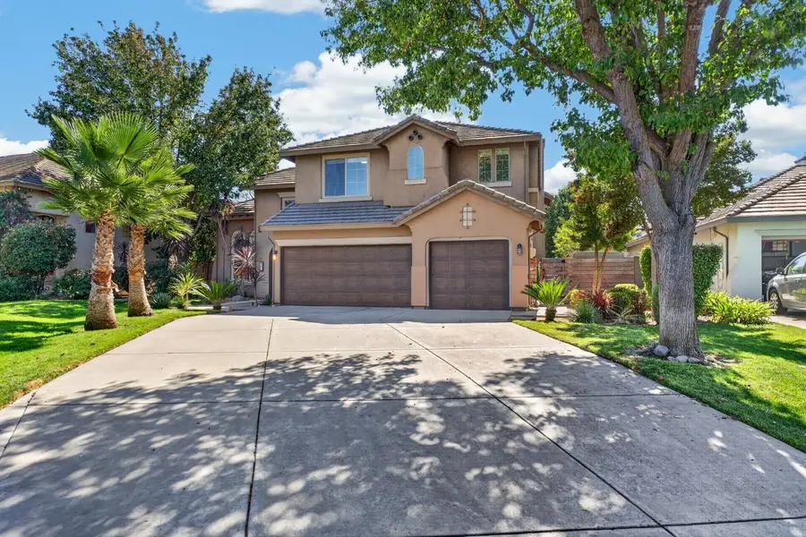 701 Rolling Green Drive, West Sacramento, CA 95605 - #2