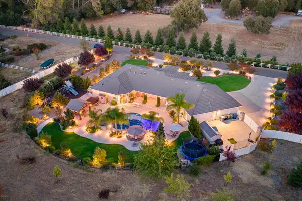 7527 Country Oaks Lane, Orangevale, CA 95662