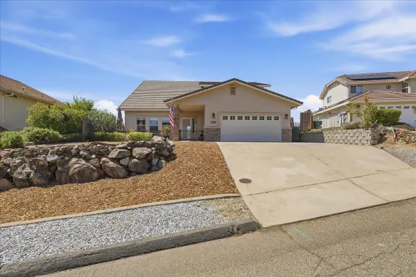 3100 Woodleigh Lane, Cameron Park, CA 95682