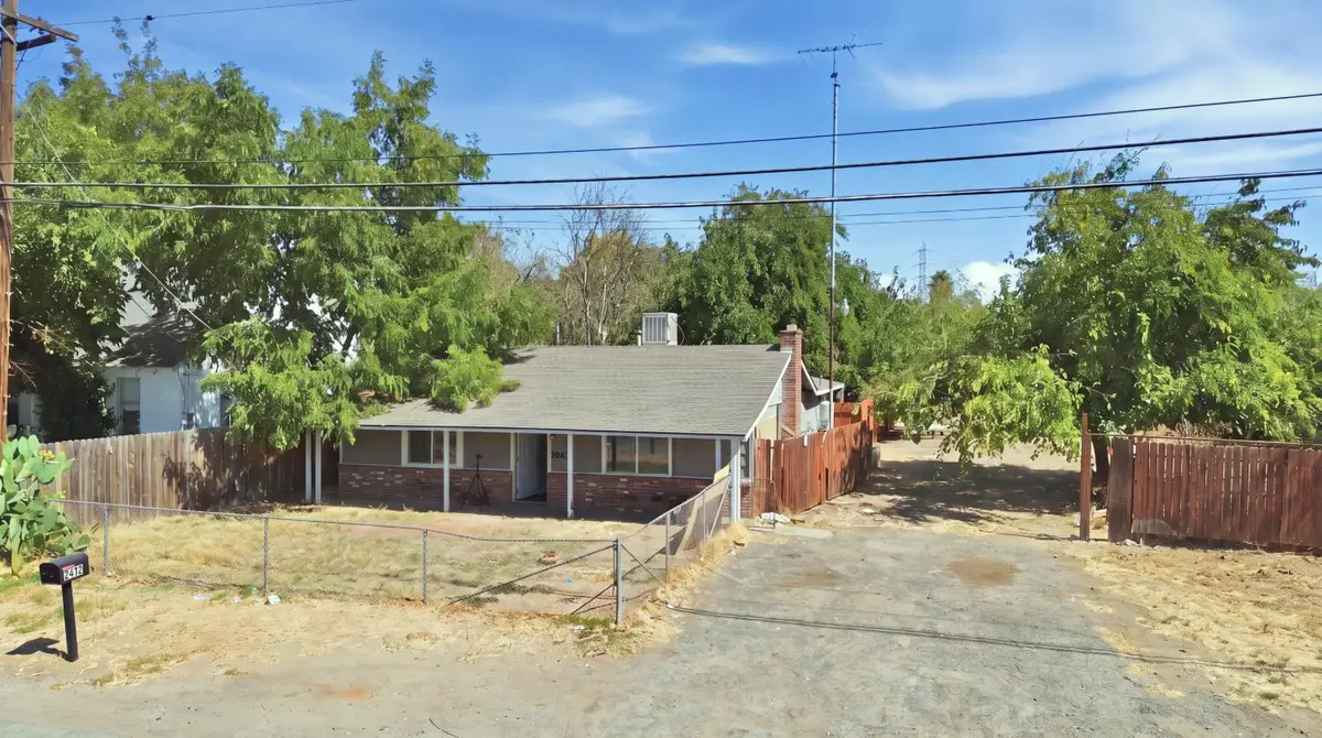 2930 Albatross Way, Sacramento, CA 95815 - #1