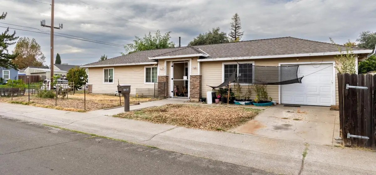 2303 Roanoke Avenue, Sacramento, CA 95838 - #1