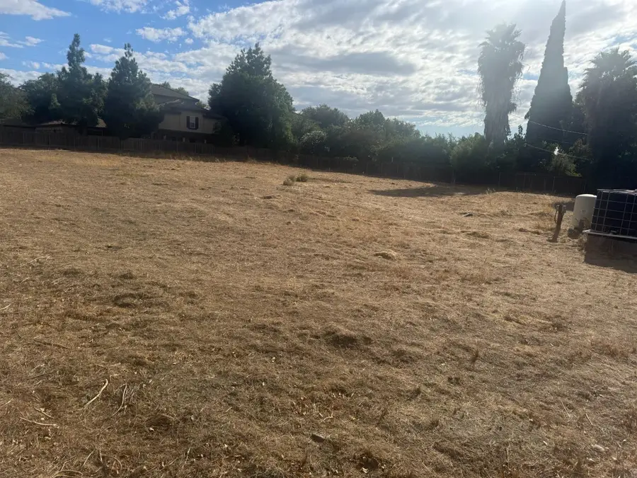 310 W Mount Diablo Avenue, Tracy, CA 95376 - #3